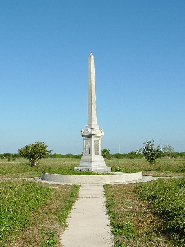640px-Statue_on_the_Battlefield_of_Coleto.jpg